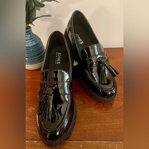 Jones New York Priscilla Shiny Black Loafers with Tassels